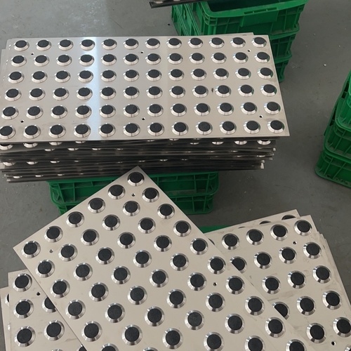 Tactile indicator